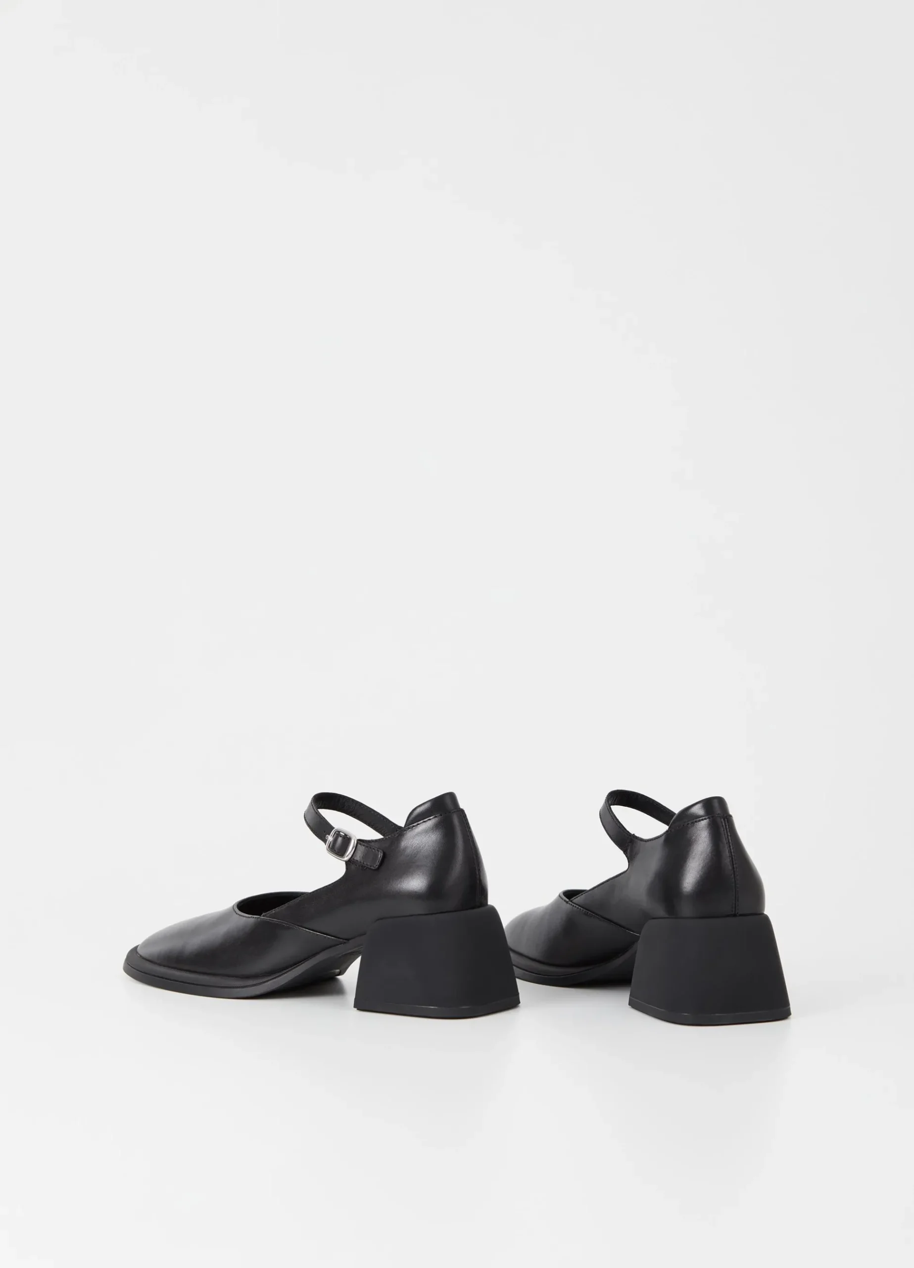 ANSIE PUMPS