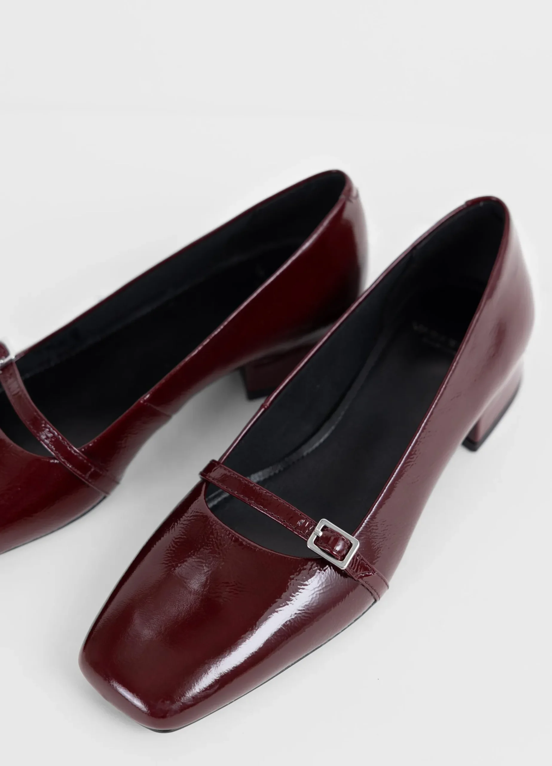DEBBI PUMPS