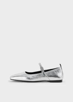 DELIA SCHOENEN