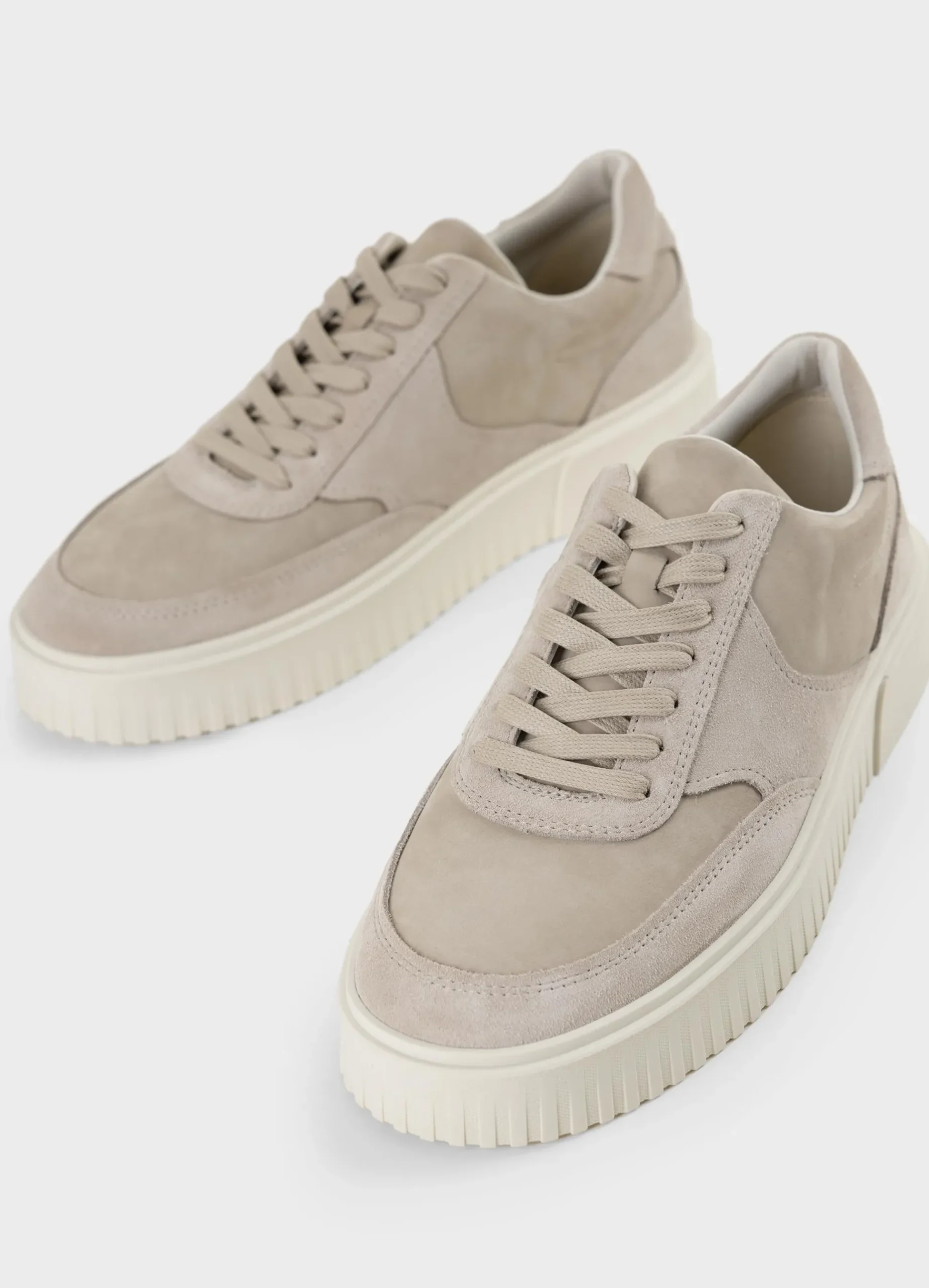 DEREK SNEAKERS