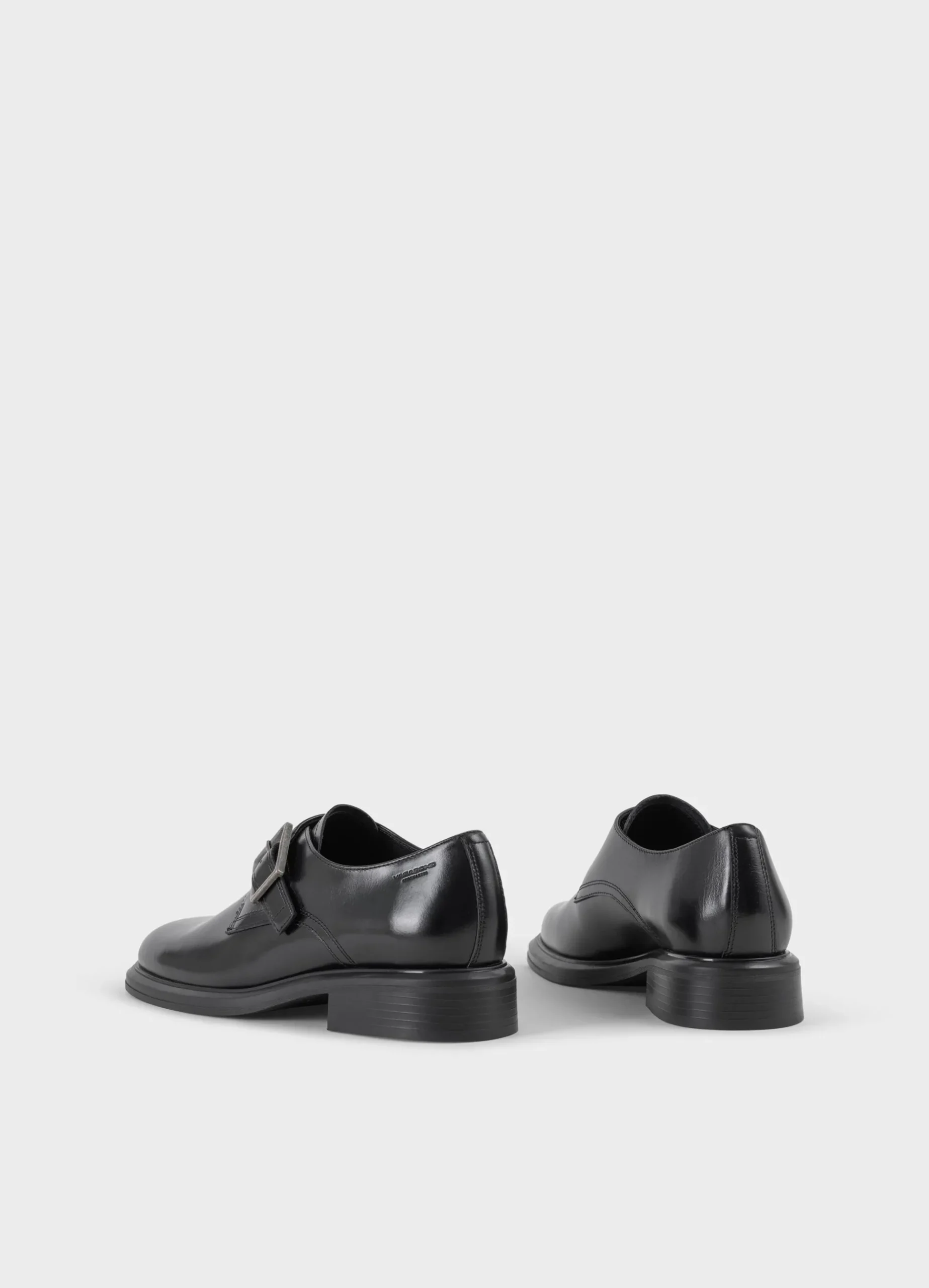 ELLIS SCHOENEN