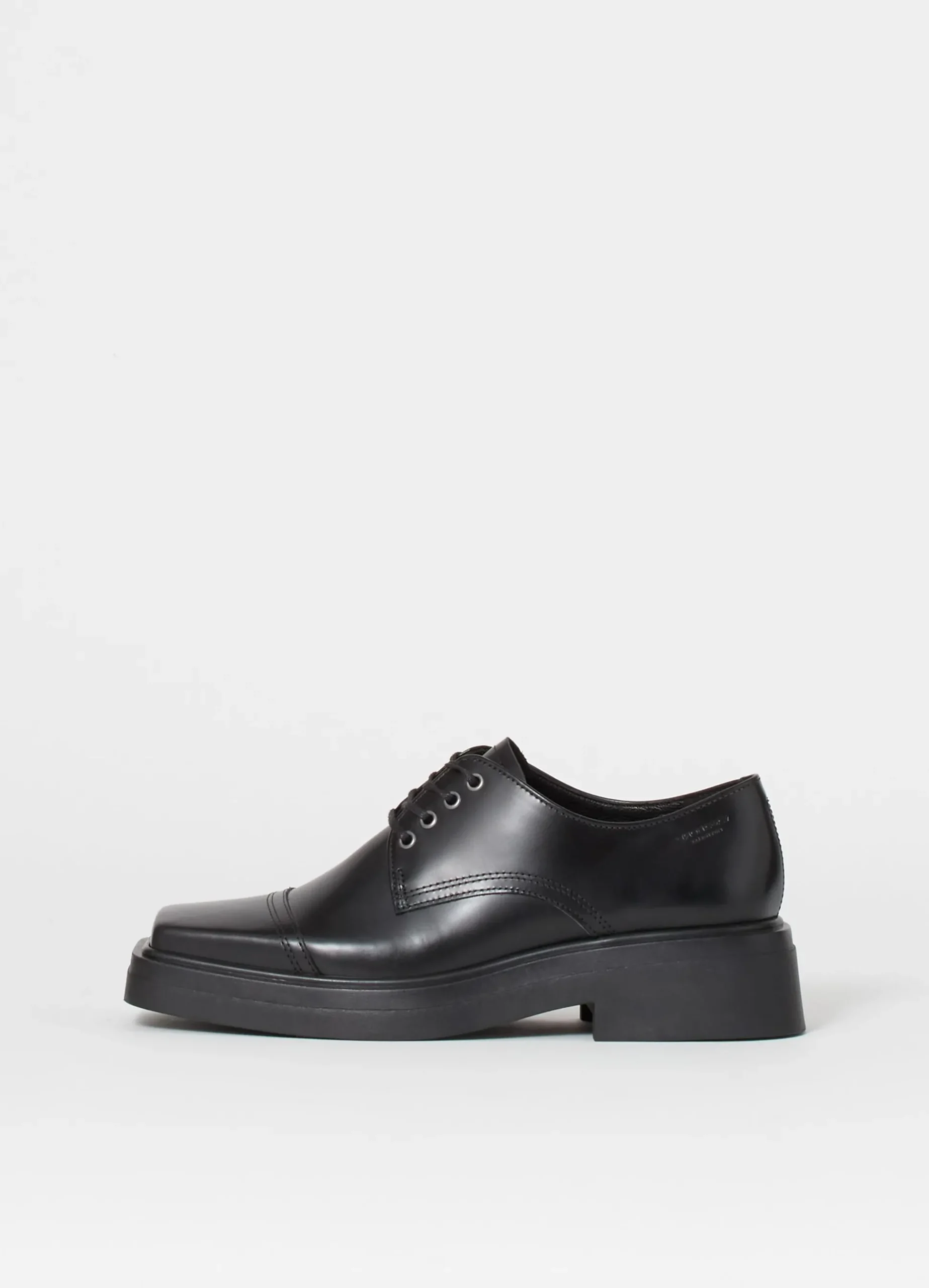 EYRA SCHOENEN