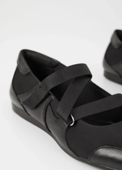 HILLARY SCHOENEN