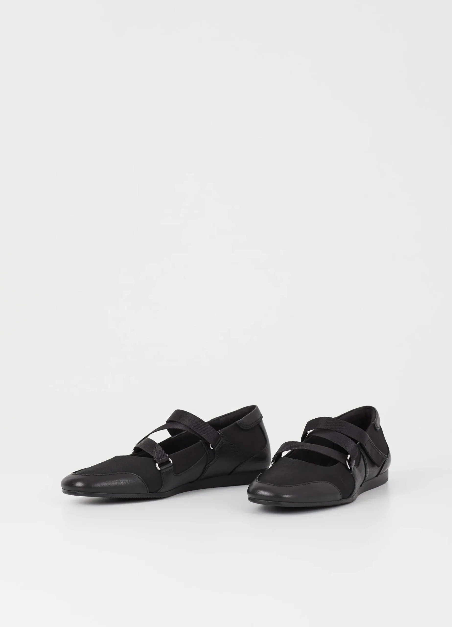 HILLARY SCHOENEN