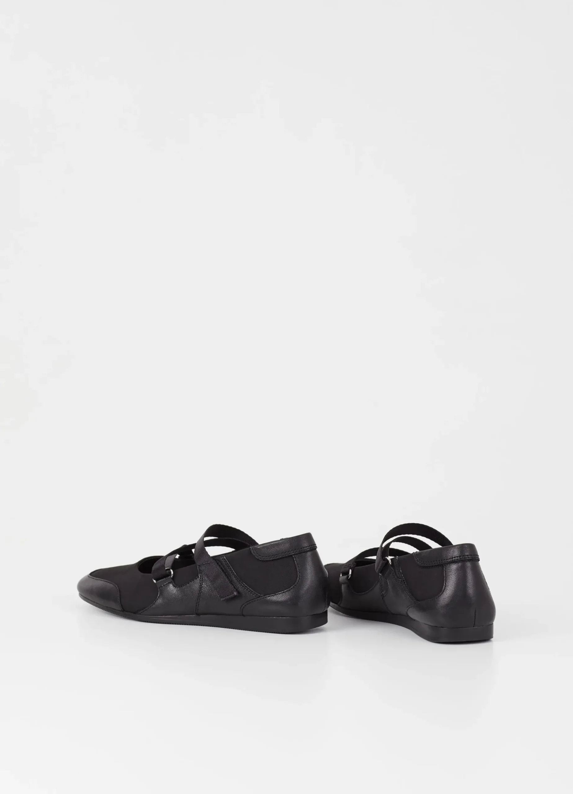 HILLARY SCHOENEN