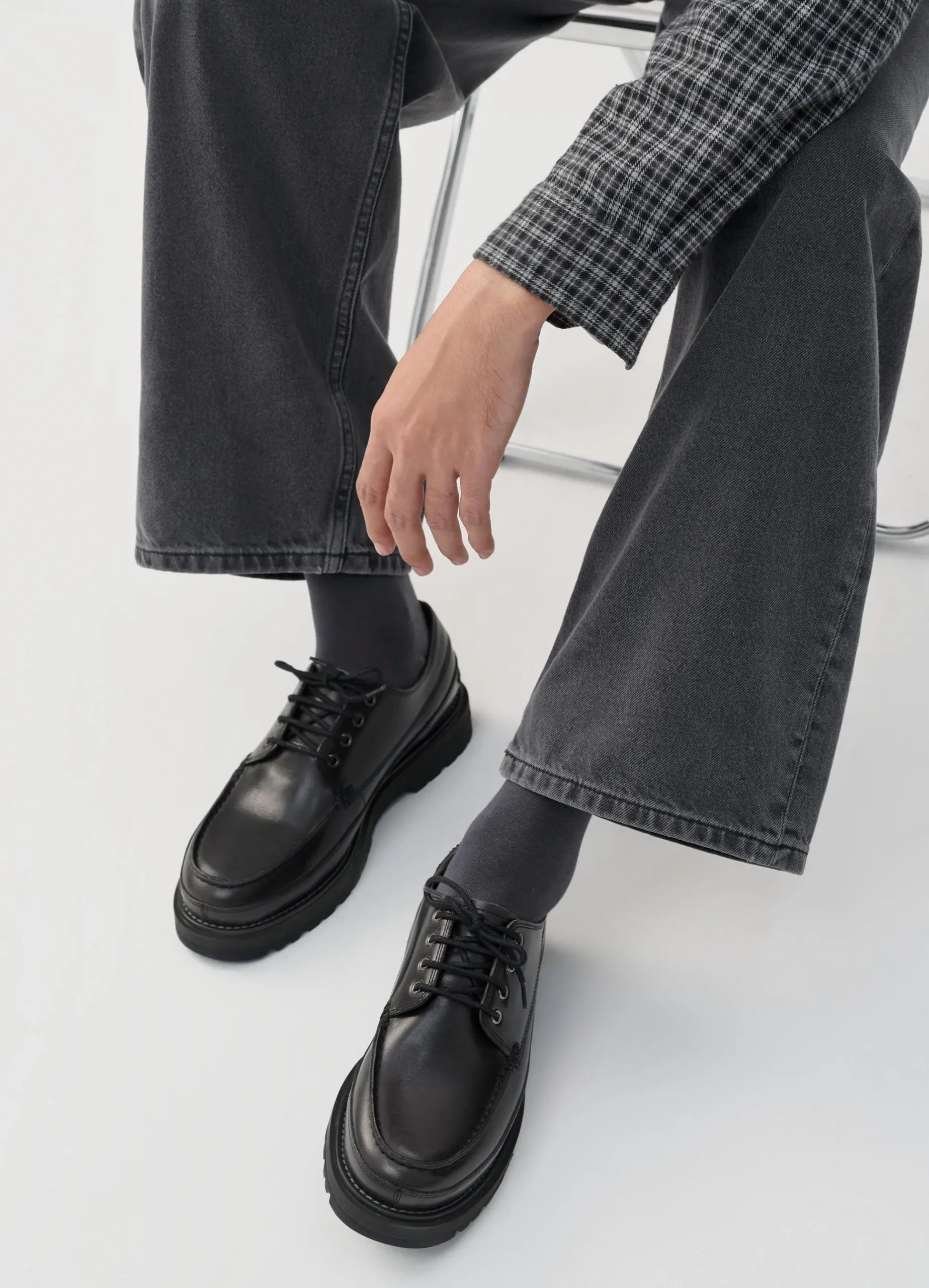 JAY SCHOENEN
