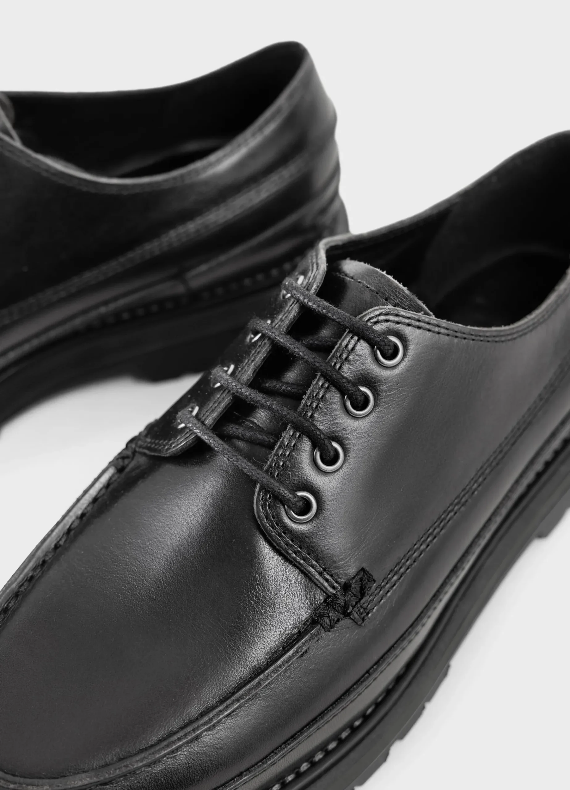 JAY SCHOENEN