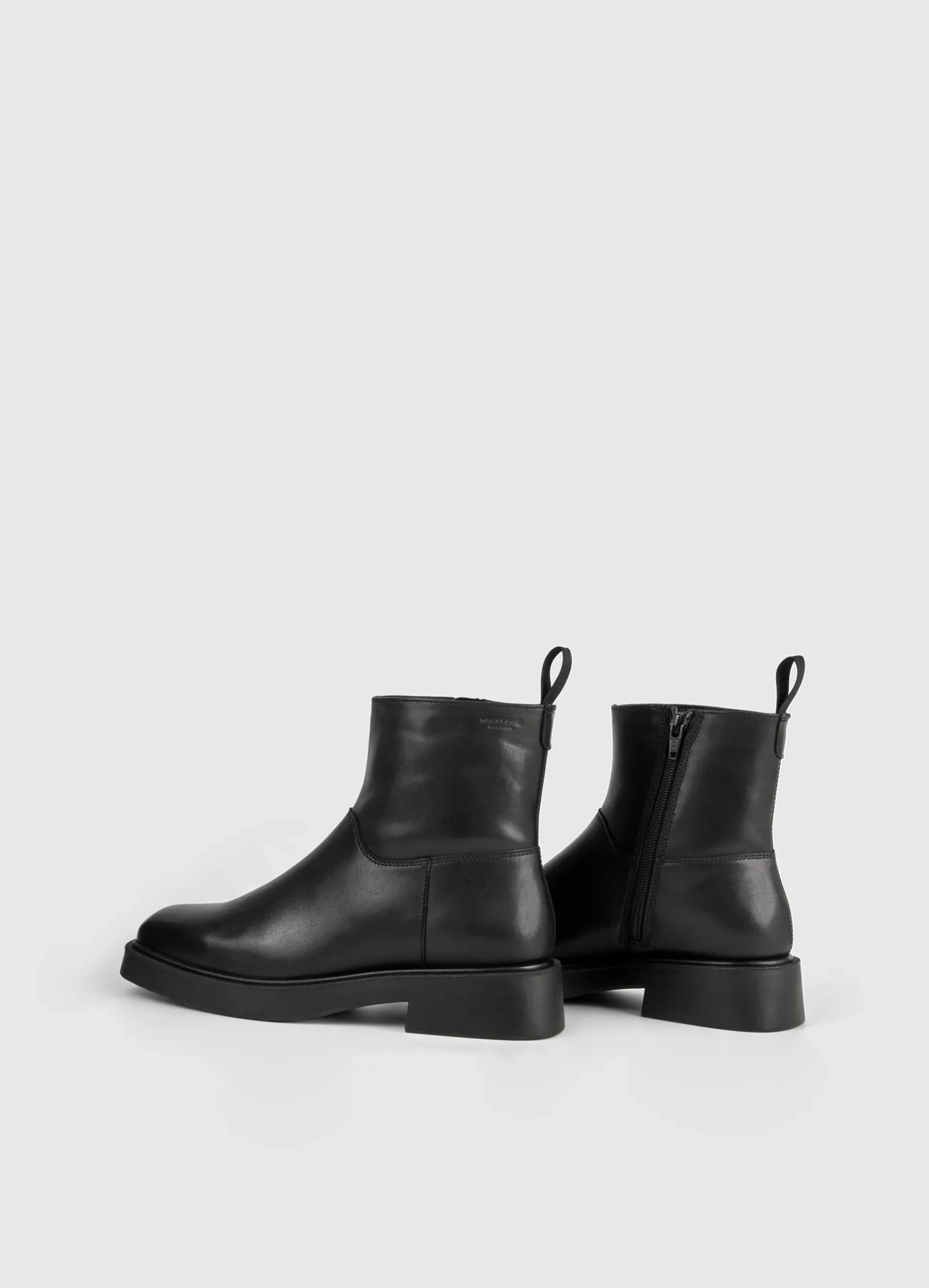 JILLIAN LAARZEN