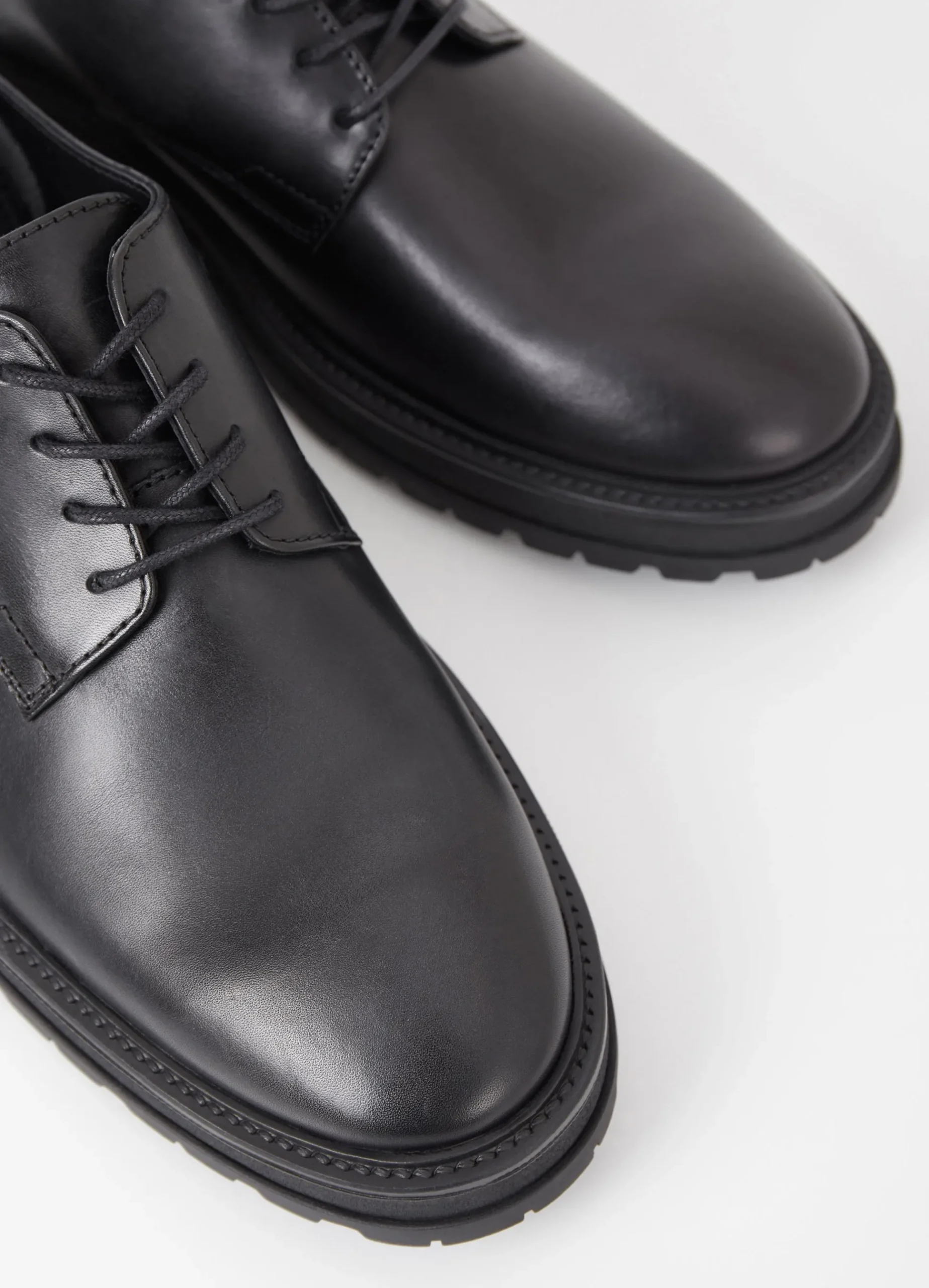 JOHNNY 2.0 SCHOENEN