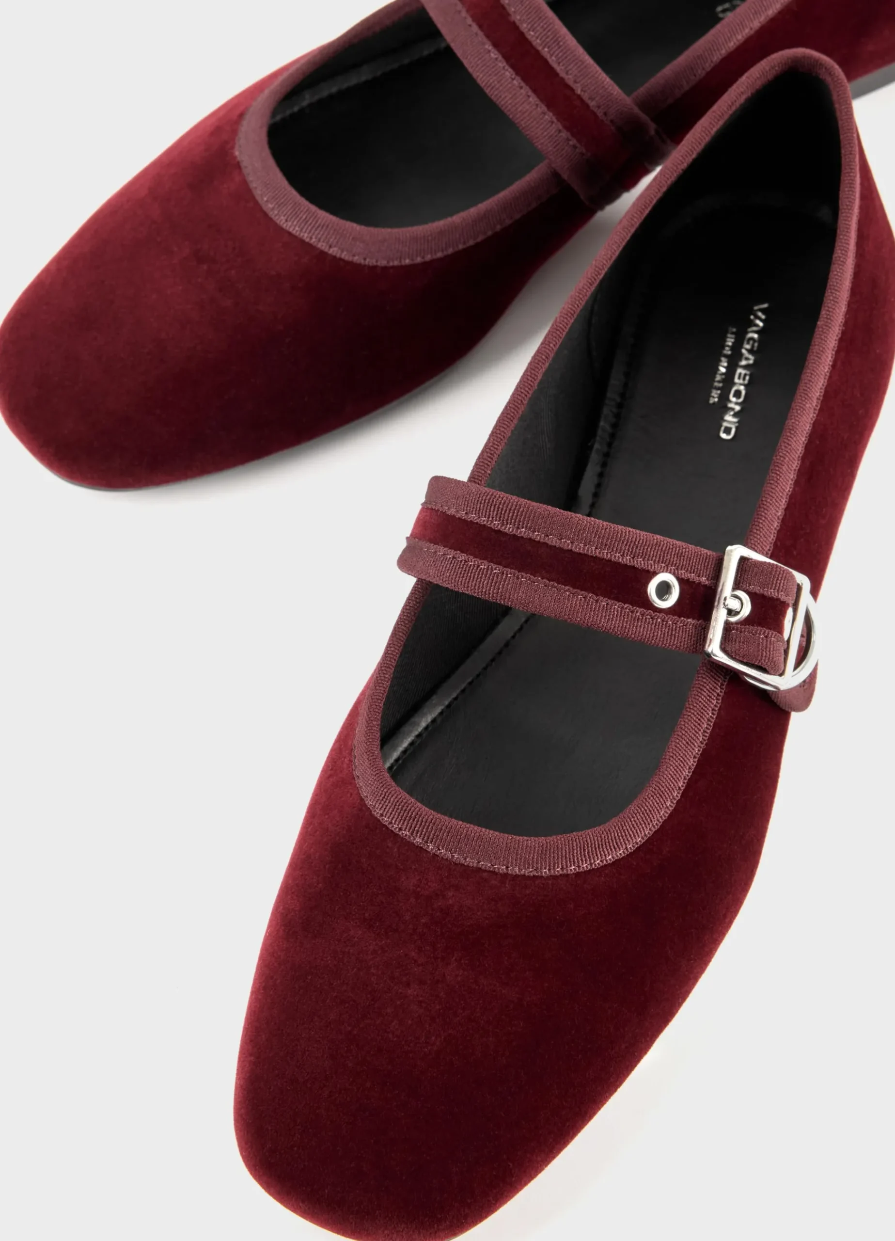 JOLIN SCHOENEN