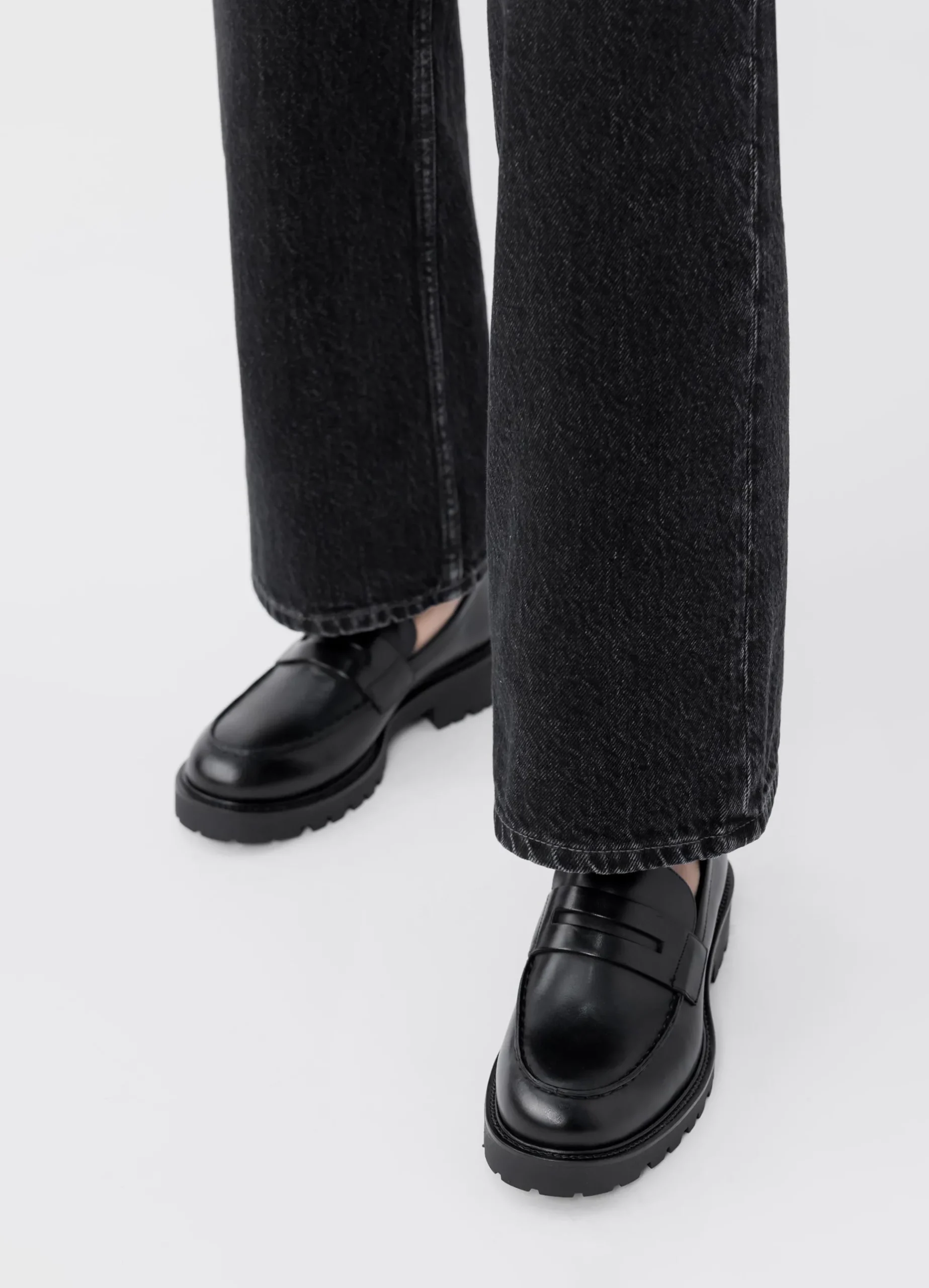 KENOVA LOAFER