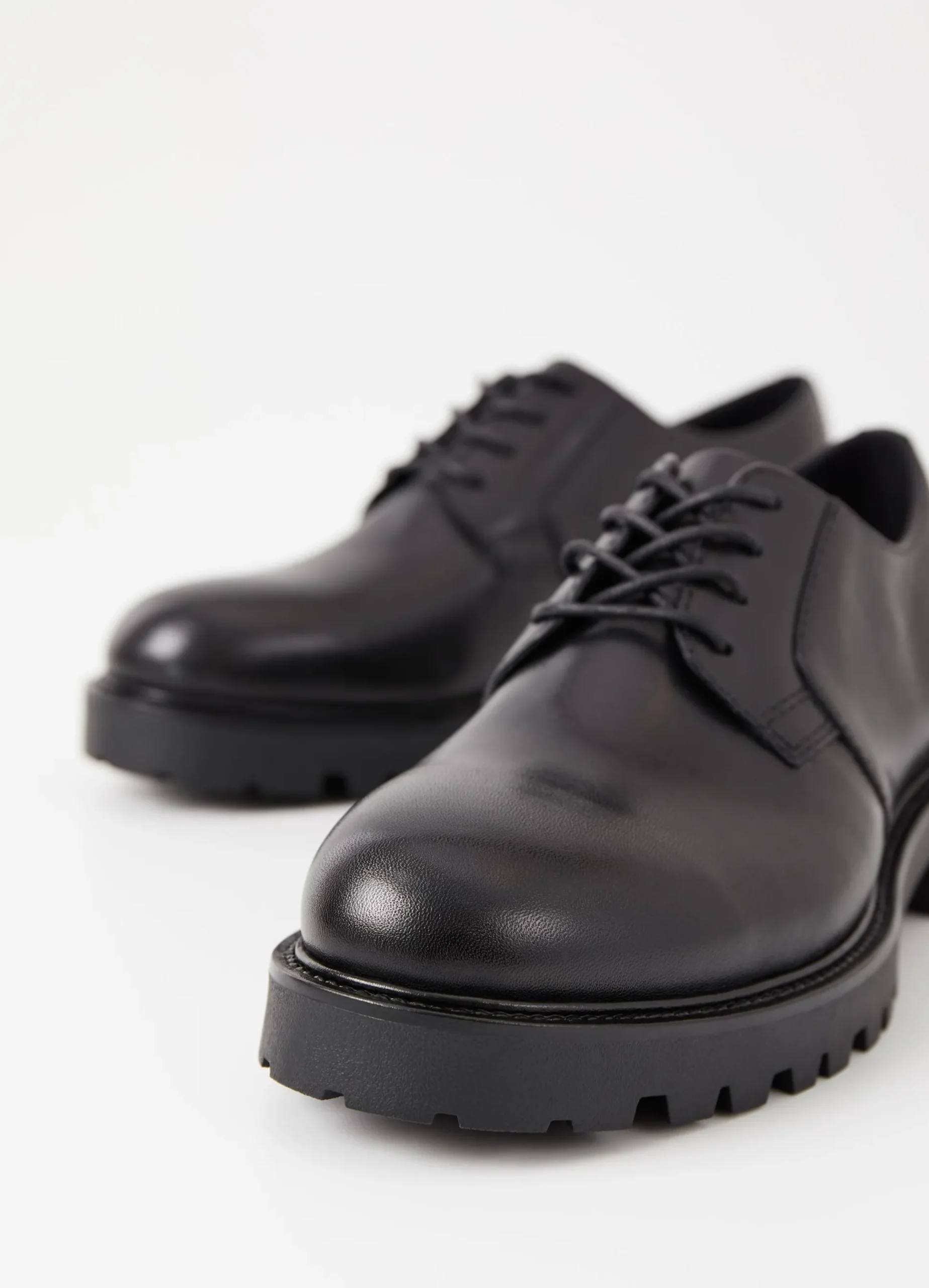 KENOVA SCHOENEN