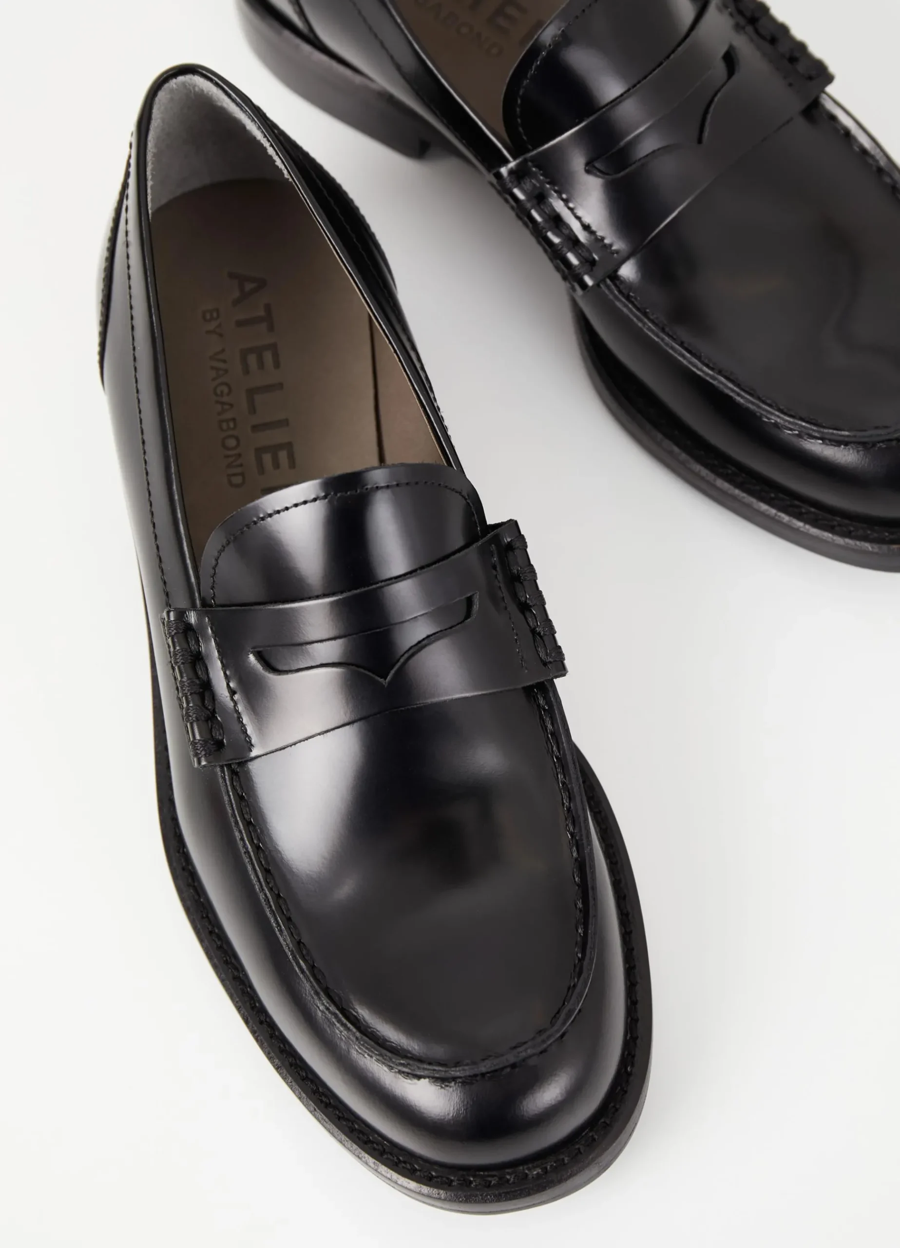 NAIMA LOAFER