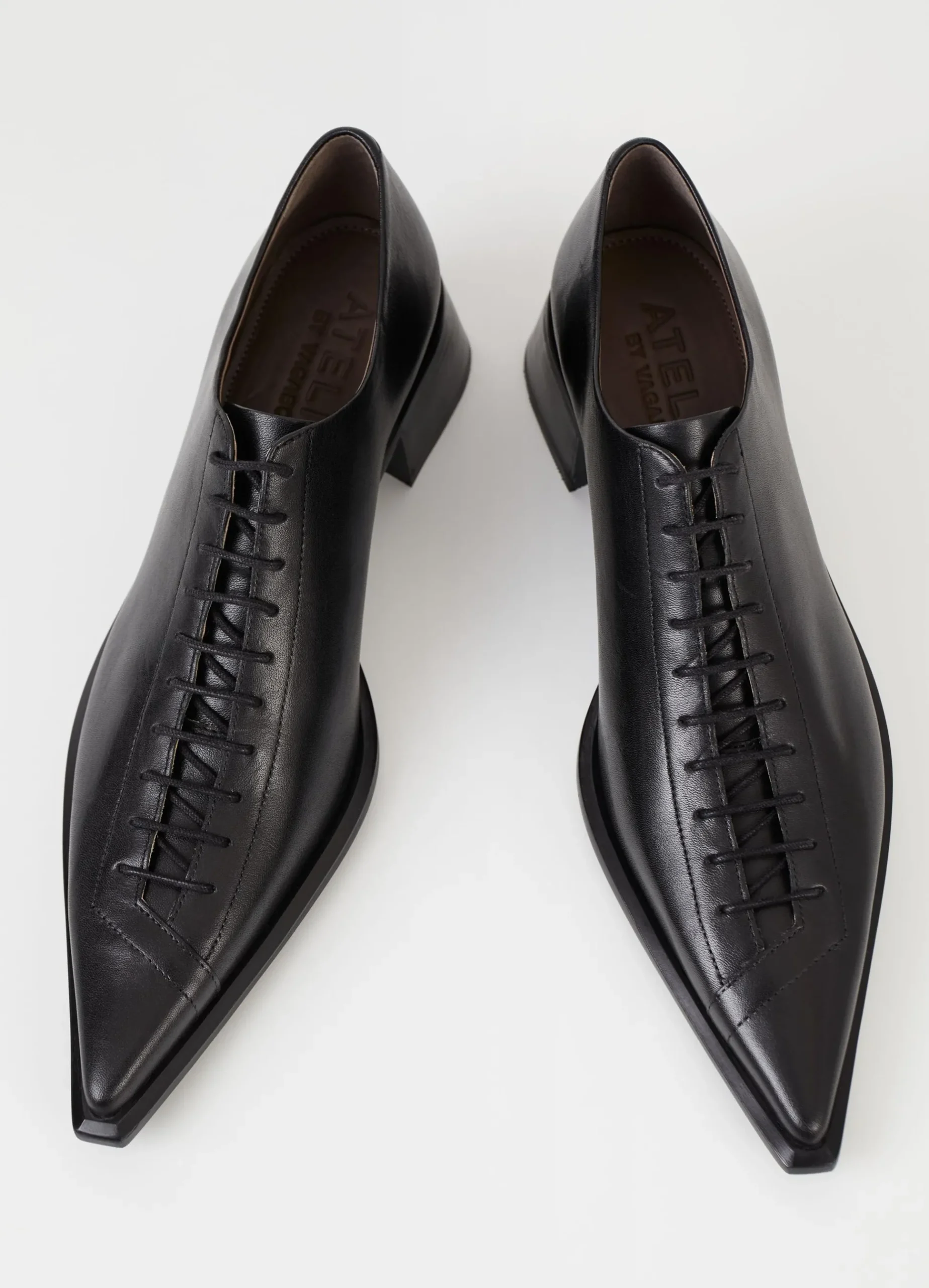 SAMIRA SCHOENEN