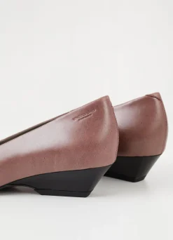 SONYA PUMPS