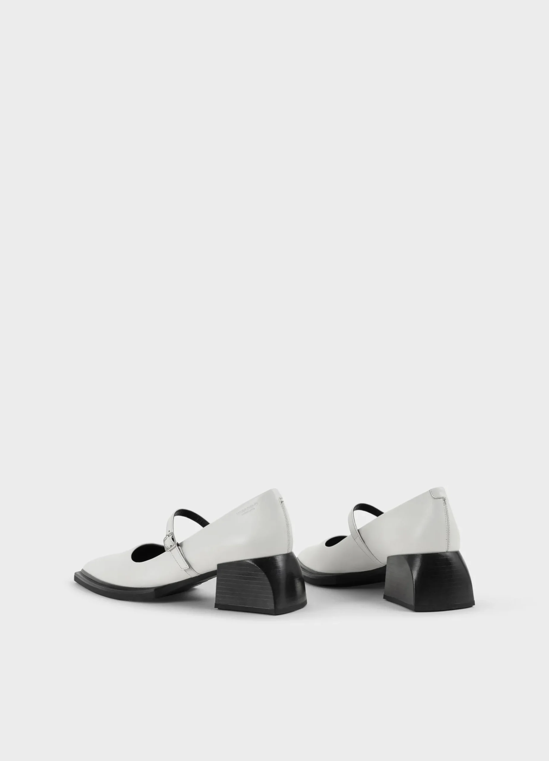 VIVIAN PUMPS