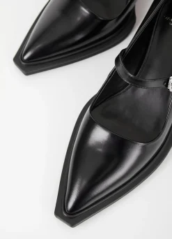 VIVIAN PUMPS