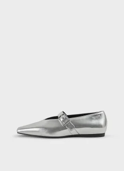 WIOLETTA SCHOENEN