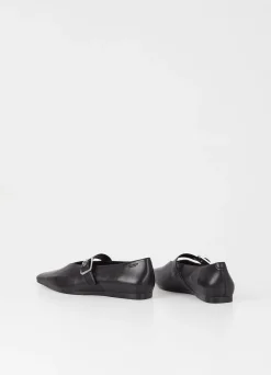 WIOLETTA SCHOENEN