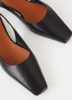 WIOLETTA SCHOENEN